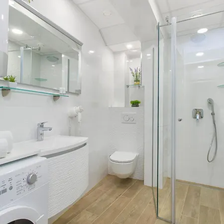 Cherry - Old Town Spalato